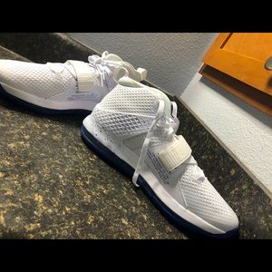 Nike Air Force Max 2